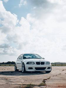 Превью обои bmw, автомобиль, вид спереди, белый