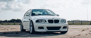 Превью обои bmw, автомобиль, вид спереди, белый