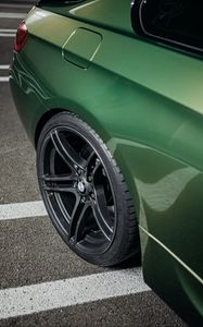 Превью обои bmw, автомобиль, зеленый, колесо
