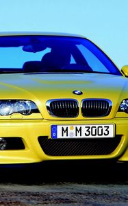 Превью обои bmw e46 m3, авто, желтый, стиль, движение