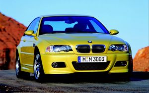 Превью обои bmw e46 m3, авто, желтый, стиль, движение