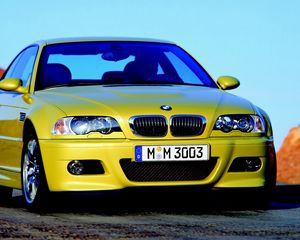 Превью обои bmw e46 m3, авто, желтый, стиль, движение