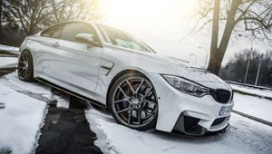 Превью обои bmw, f30, белый, фары, вид сбоку