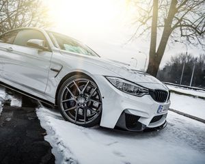 Превью обои bmw, f30, белый, фары, вид сбоку