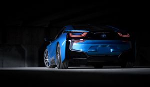 Превью обои bmw i8, bmw, машина, синий, спорткар, суперкар, вид сзади