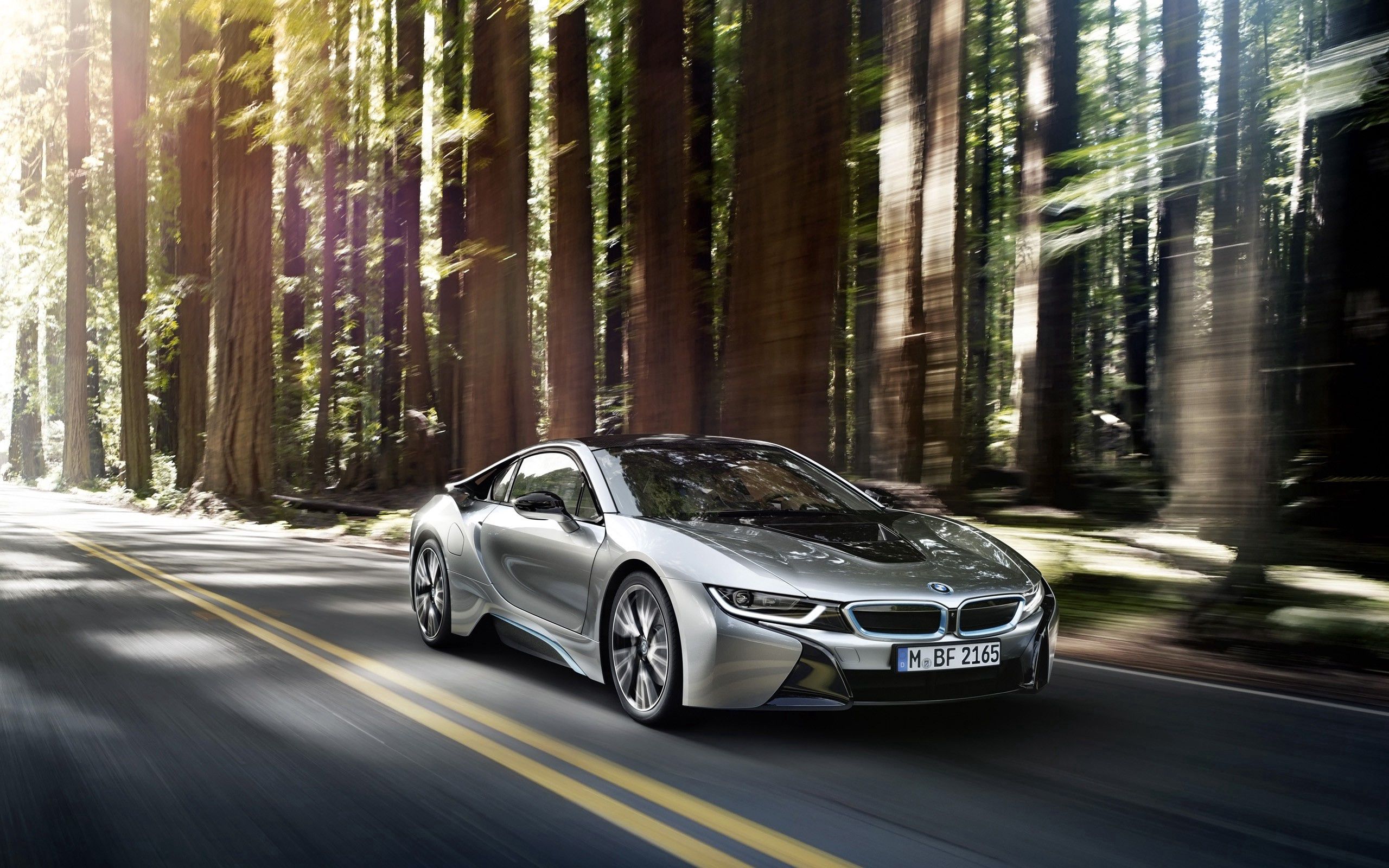 BMW i8 с подсветкой