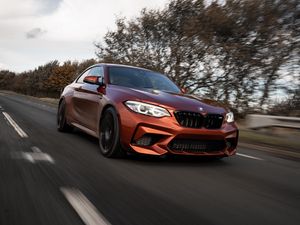 Превью обои bmw m2, bmw, автомобиль, коричневый, дорога, скорость