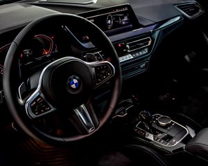 Превью обои bmw m35i, автомобиль, салон, руль