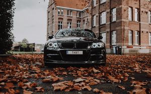 Превью обои bmw m3, bmw, автомобиль, черный, вид спереди, осень