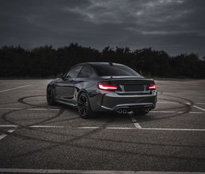 Превью обои bmw m3, bmw, автомобиль, серый, вид сзади, асфальт