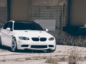 Превью обои bmw, m3, e90, белый, вид спереди