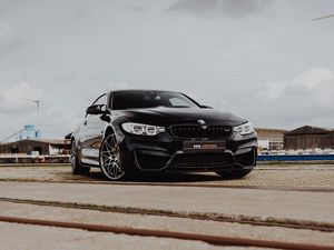 Превью обои bmw m4, bmw, автомобиль, спорткар, черный