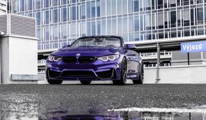 Превью обои bmw m4, bmw, автомобиль, кабриолет, фиолетовый, стоянка