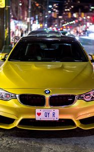 Превью обои bmw m4, bmw, автомобиль, желтый, вид спереди