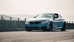 Превью обои bmw m4, bmw, машина, синий, купе, вид сбоку