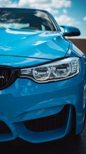 Превью обои bmw m4, bmw, машина, голубой, вид спереди