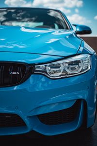 Превью обои bmw m4, bmw, машина, голубой, вид спереди