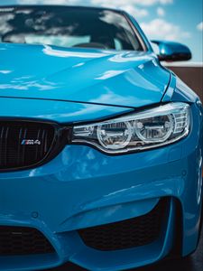 Превью обои bmw m4, bmw, машина, голубой, вид спереди