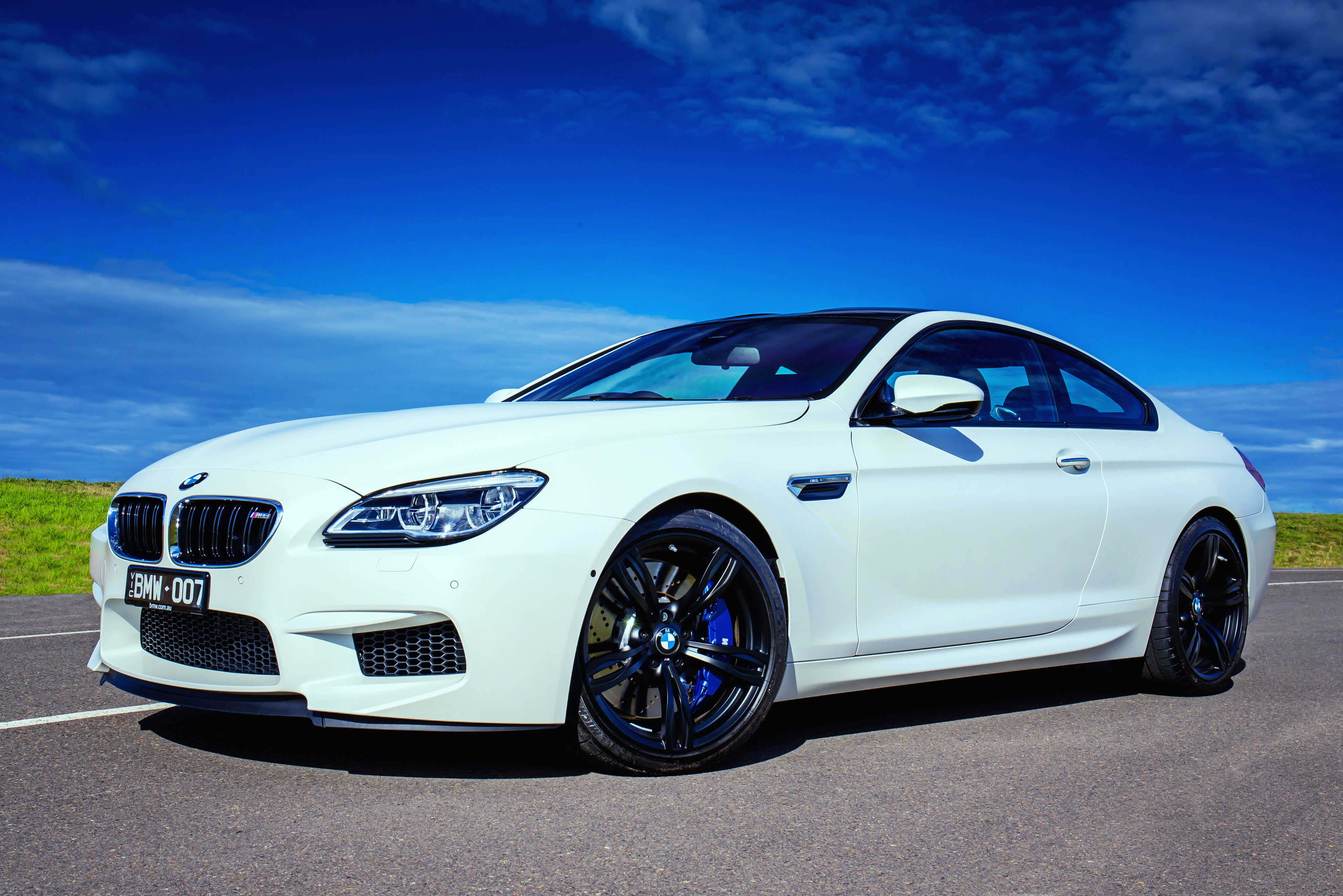 Белая машина. BMW m6 f13. BMW m6 Coupe f13 2015. BMW m6 f13 Coupe. BMW m6 White 2015.