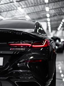 Превью обои bmw, машина, фара, вид сзади