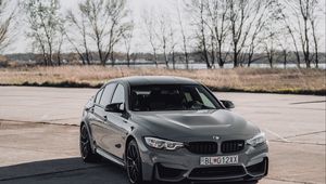 Превью обои bmw, машина, вид спереди, серый