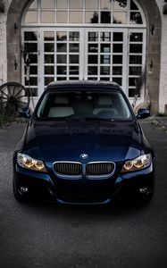 Превью обои bmw, вид спереди, фары, синий