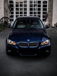 Превью обои bmw, вид спереди, фары, синий