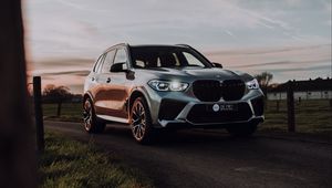 Превью обои bmw x5, bmw, автомобиль, внедорожник, серый