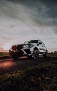 Превью обои bmw x5, bmw, автомобиль, внедорожник, серый, вид сбоку