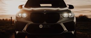 Превью обои bmw x5, bmw, автомобиль, внедорожник, серый, вид спереди