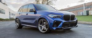 Превью обои bmw x5, bmw, автомобиль, синий, колесо