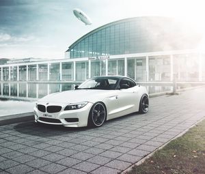 Превью обои bmw, z4, дирижабль, вид сбоку, авто