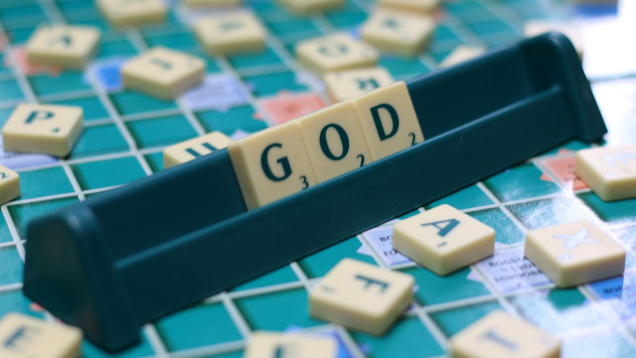Обои бог, кубики, религия, слово