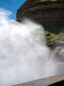 Превью обои брызги, вода, скалы