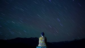Превью обои будда, статуя, буддизм, звездное небо, ночь