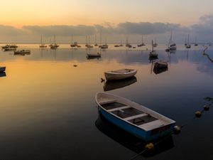 Превью обои бухта, лодки, закат, озеро, вода