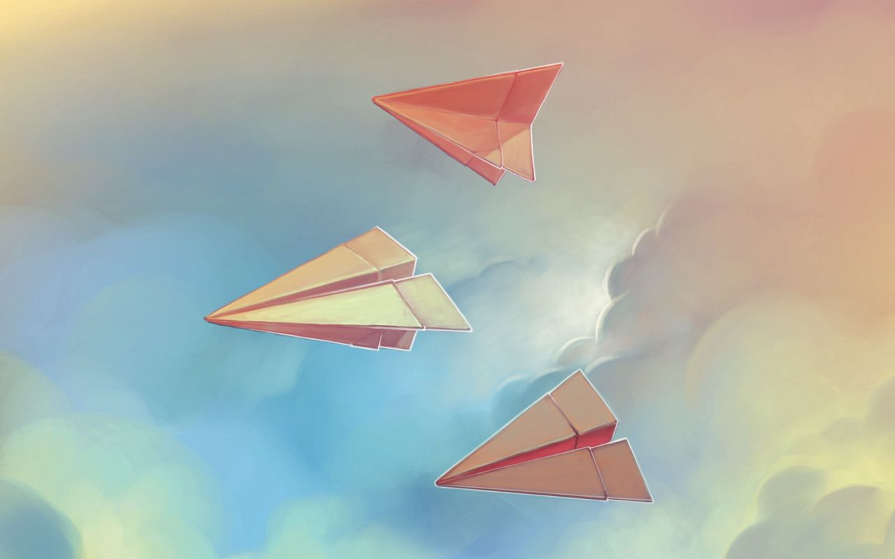 Мой бумажный самолет отправляется в полет. Бумажный самолетик. Красивый бумажный самолетик. Цветные бумажные самолетики. Летающий бумажный самолетик.