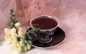 Превью обои чай, чашка, цветы, ткань