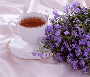 Превью обои чай, чашка, цветы, романтика