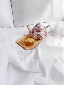 Превью обои чай, стакан, чайник, ткань, эстетика, белый