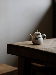 Превью обои чайник, стол, посуда, поверхность