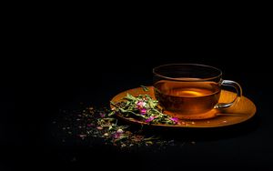 Превью обои чашка, чай, цветы, листья, напиток