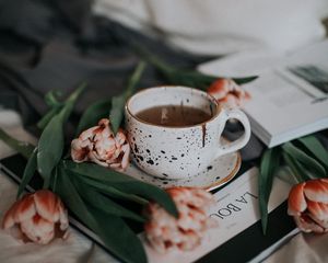 Превью обои чашка, чай, цветы, натюрморт
