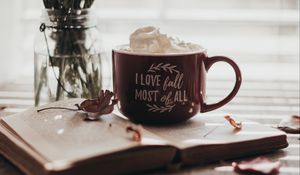 Превью обои чашка, надпись, слова, книга, цветы