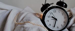 Превью обои часы, будильник, утро