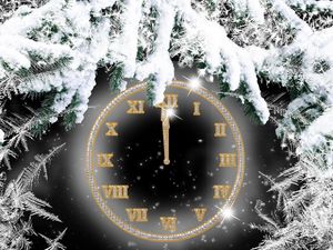 Превью обои часы, циферблат, хвоя, ветки, снег, полночь