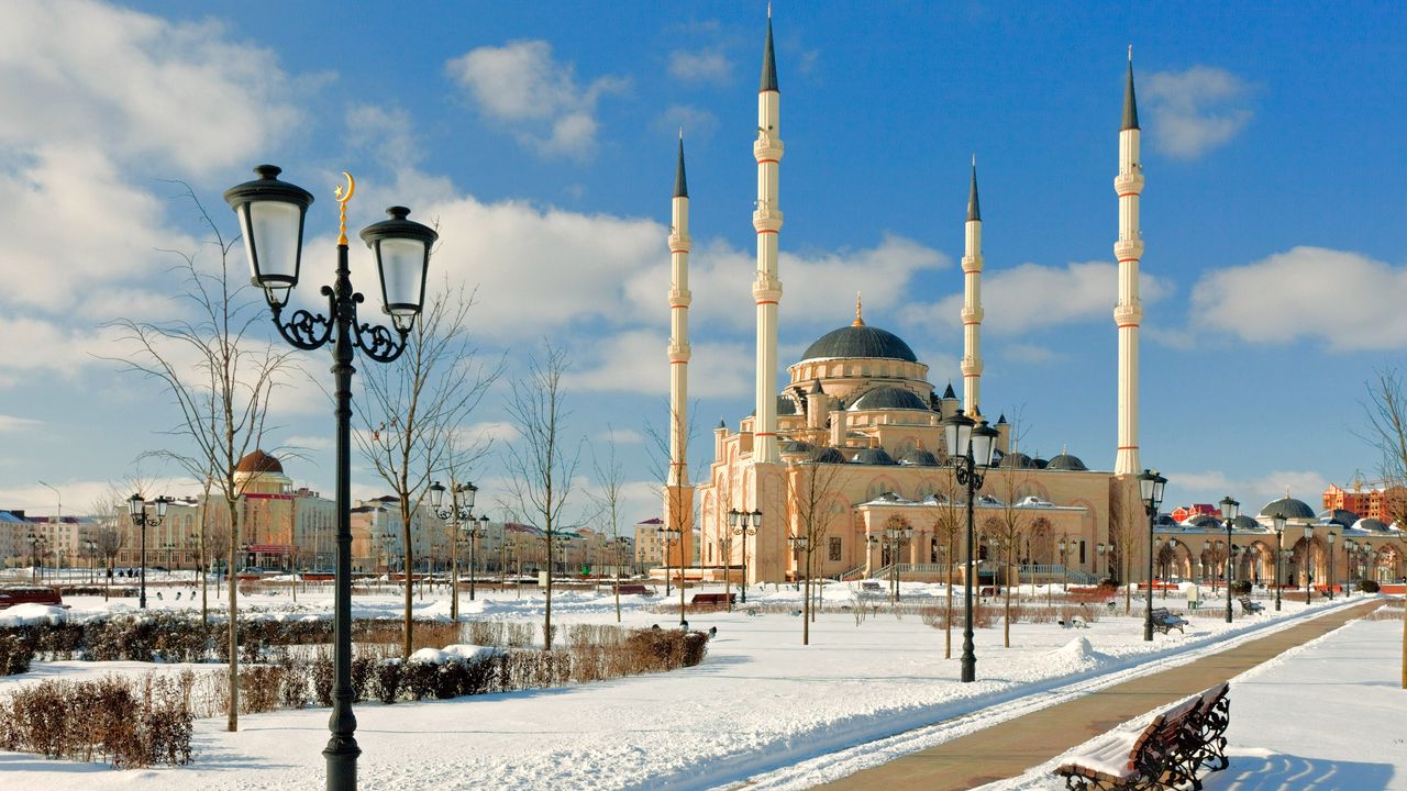 Обои чечня, мечеть, снег, минарет