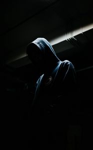 Превью обои человек, капюшон, темнота, темный