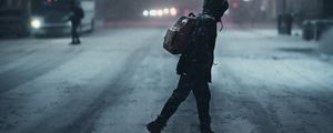 Превью обои человек, улица, ночь, снег