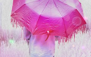 Превью обои человек, зонтик, глитч, полосы, потеки, розовый
